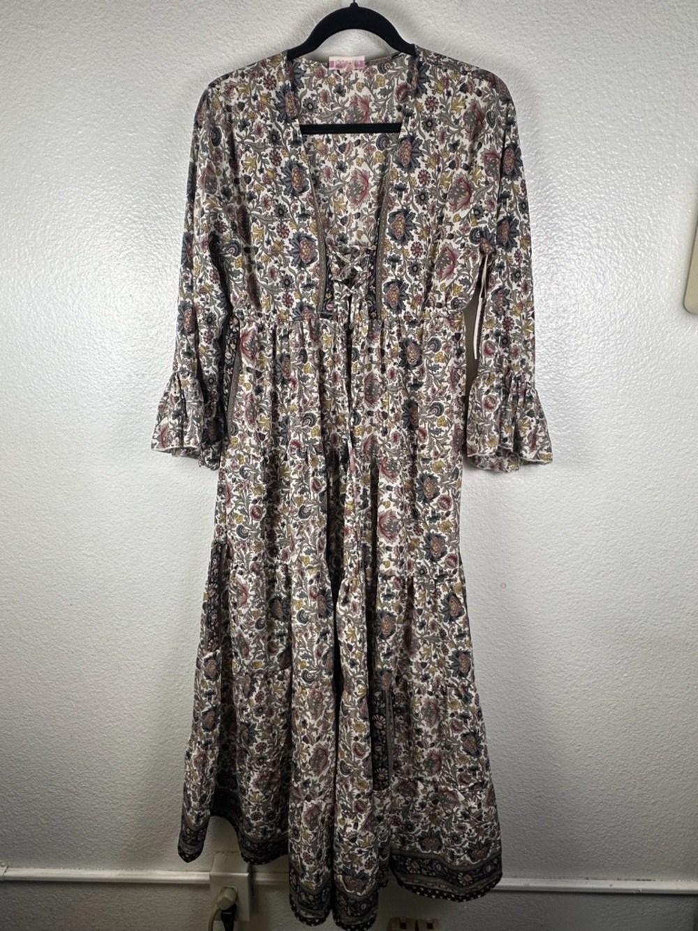 Boemo Women's Multicolor Floral Maxi
Dress Lace Up Ruffle Sleeve XL